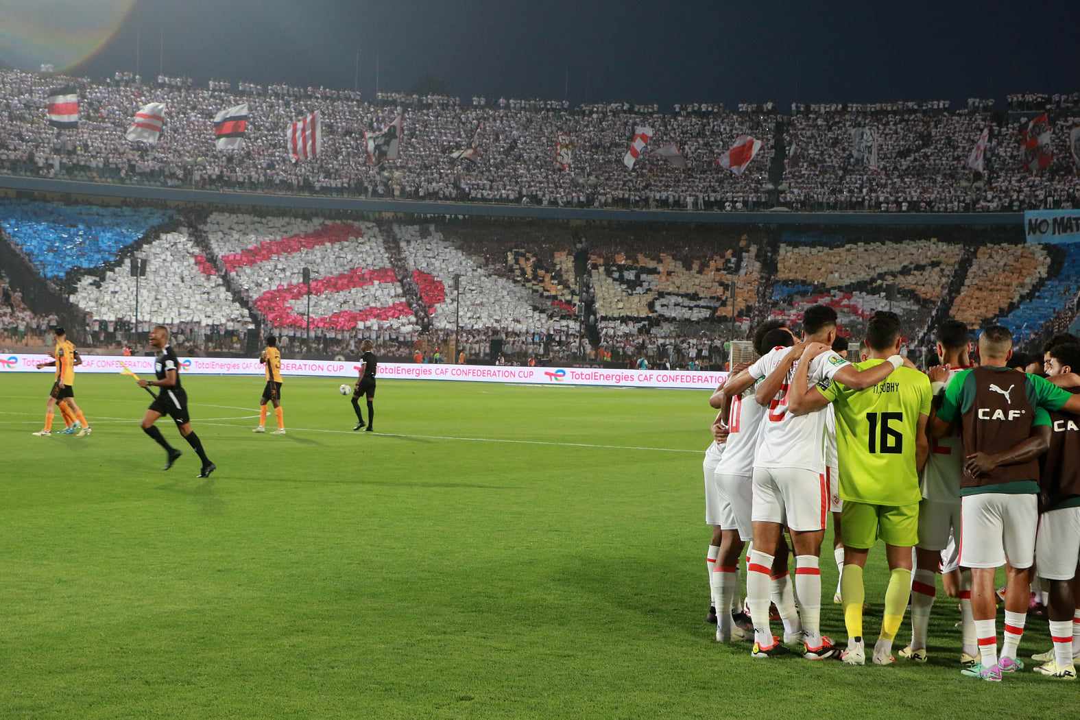 الزمالك يتوج بلقب الكونفدرالية الإفريقية بعد الفوز على نهضة البركان المغربى