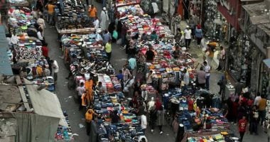 تطوير العتبة: إنشاء 473 طاولة للباعة الجائلين ضمن خطة شاملة لإحياء قلب القاهرة التجاري