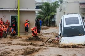 كارثة مناخية تضرب سريلانكا.. 170 ألف نازح ودمار واسع جراء الفيضانات والانهيارات الأرضية